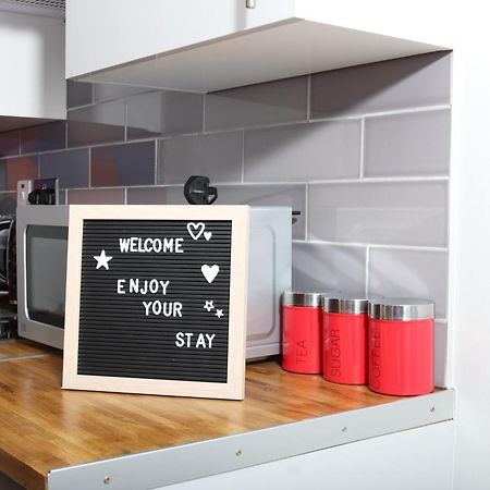 Cosy Studio With Kitchenette And Private Bathroom - 15Mins To Central London! ภายนอก รูปภาพ