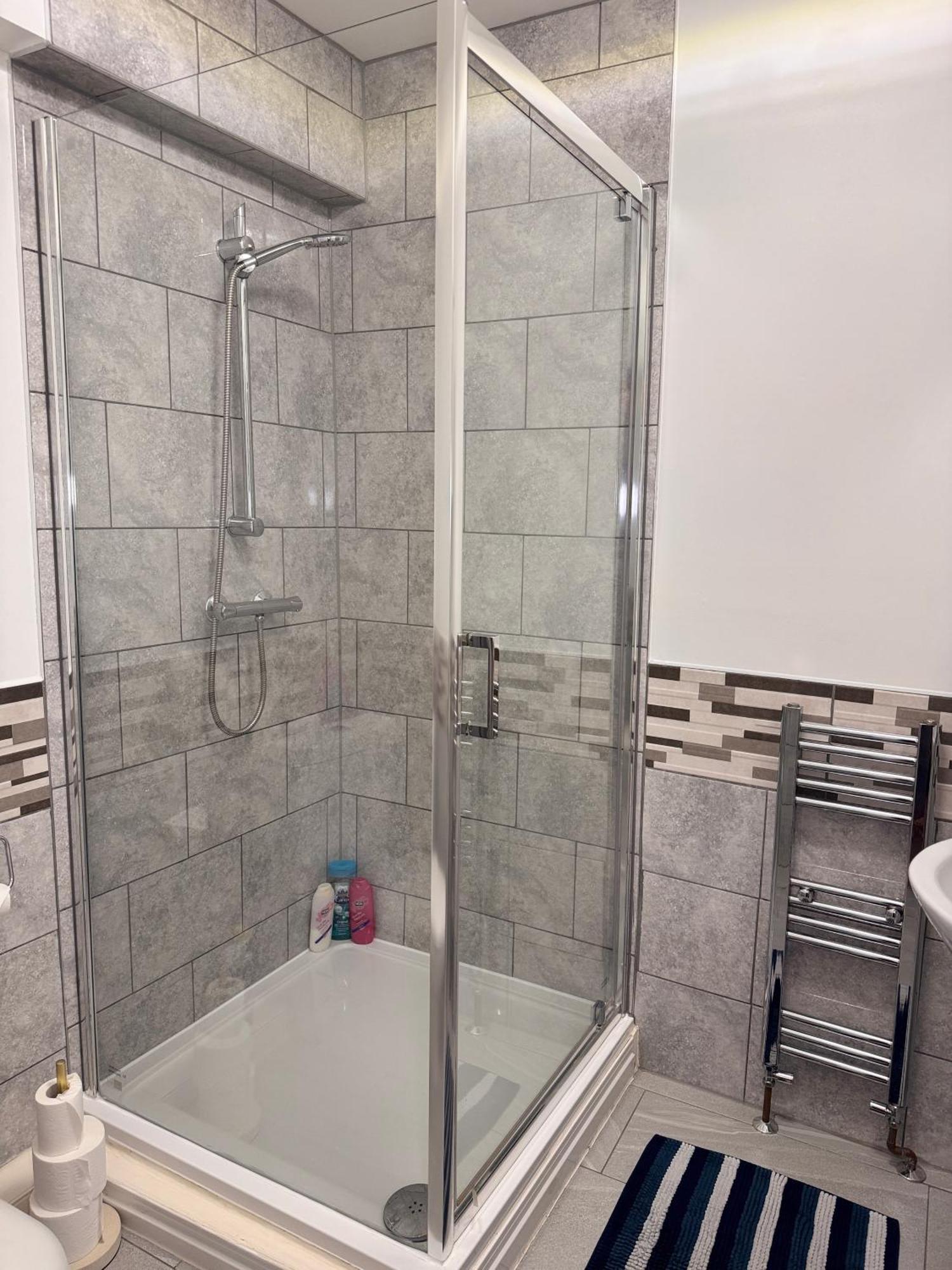 Cosy Studio With Kitchenette And Private Bathroom - 15Mins To Central London! ภายนอก รูปภาพ